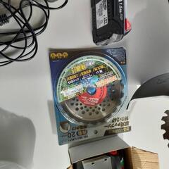 蓄電池式草刈り機の画像