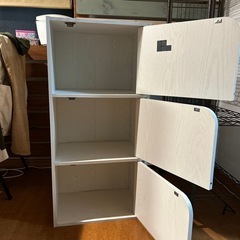 扉付きカラーボックス
の画像