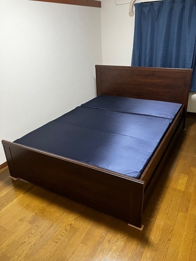 ダブルベッド(IKEA)マットレス付き