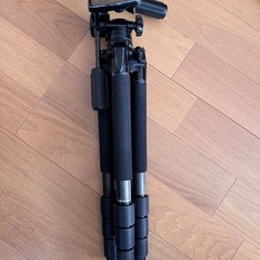 カメラ　三脚の画像
