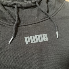 PUMAレディースパーカーSの画像