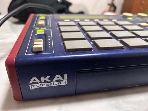 AKAI MPC1000
