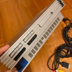 PS2　プレイステーション2本体の画像