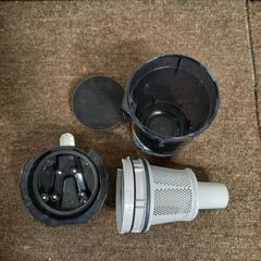 アイリスオーヤマ サイクロン掃除機 コード式 DKC-SM1-SRの画像