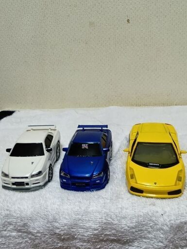 日産スカイラインGT-R2台＆ランボルギーニギャラードプルバックカー