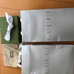 GUCCIの袋と箱等