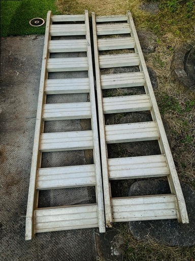 アルミ梯子はしご　2本　はしご　ラダー　重機　農機等