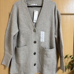 【決定しました】新品未使用品‼️GU カーディガン(ライトグレー)