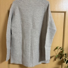 【決定しました】新品未使用品‼️GU カーディガン(ライトグレー)の画像