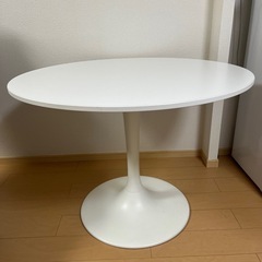 IKEA 丸テーブルDOCKSTA ドクスタ