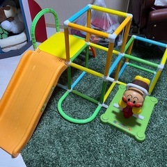 アンパンマン滑り台