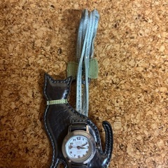 ストラップ型時計　ネコ