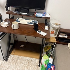 デスク二個合わせて譲ります　