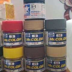 塗料　面相筆　マスキングテープ　薄め液　アクリル　溶剤　セメント　トップコートの画像