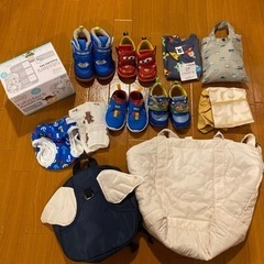 キッズ用品各種（マザーズバッグ、シューズなど）