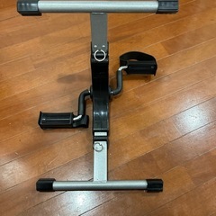 自転車漕ぎの画像