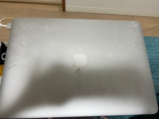 Apple MacBook Air (13-inch, Early 2015)