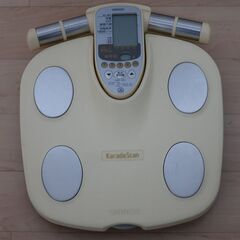体重計 オムロン　KARADA SCAN　HBF-353