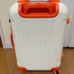 キャリーケースの画像