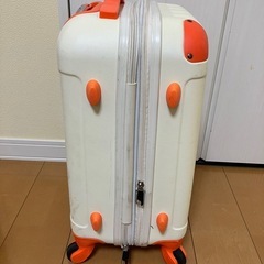 キャリーケースの画像