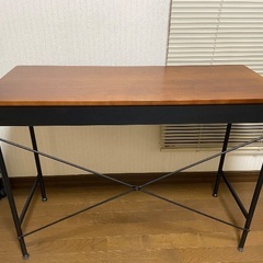 机（奥行 約40cm×幅 約100cm)の画像