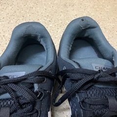価格訂正しますアンダーアーマースニーカー27.5センチの画像