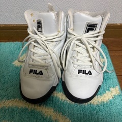 FILAハイカットスニーカー