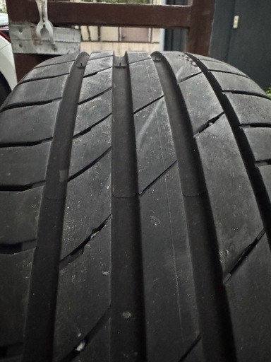 215/50/R18バリ山タイヤ　ＳＵＶ用