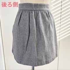 【美品】UNIQLO グレー色ウールスカートの画像