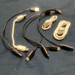 充電スタンドなど事務雑貨15点セットの画像