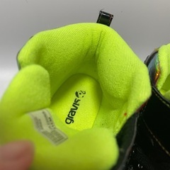 gravisレインボーカラーステッチスニーカー21㎝女の子の画像