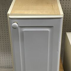 吊戸棚　棚（扉が樹脂？/未使用品です）