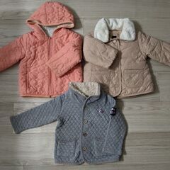 子供服　ベビーギャップ　ダウン　80の画像