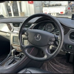 CLS350 YANASE車 右ハンドル 社外ナビ アルミ付きの画像
