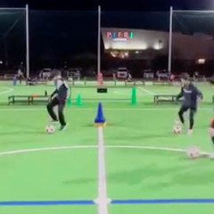 ピエリ守山 小学生サッカースクール★水曜・金曜18:30〜20:00（90分）月額5,500円の画像