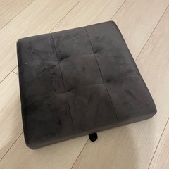 スツール　収納付きの画像