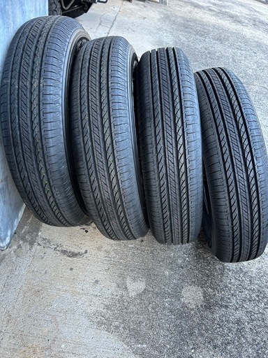 ジムニー　純正タイヤ4本セット新車外し
