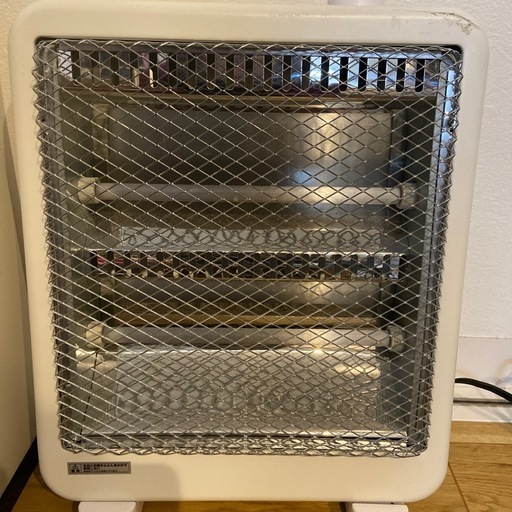 令和6年　電気ストーブ