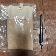エステール　ノベルティ　スマホポーチ　新品の画像