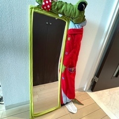 キッズ向け　IKEAワニのミラーの画像