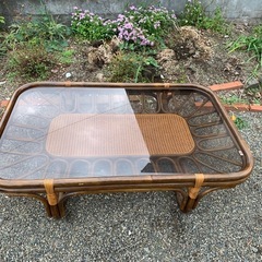 籐　ガラステーブルの画像