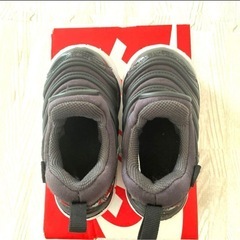 【受け渡し決定２足】NIKEナイキダイナモフリー12cm ベビーシューズ美品の画像