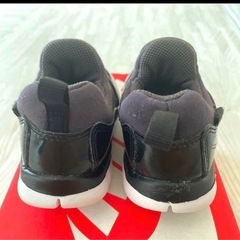 【受け渡し決定２足】NIKEナイキダイナモフリー12cm ベビーシューズ美品の画像