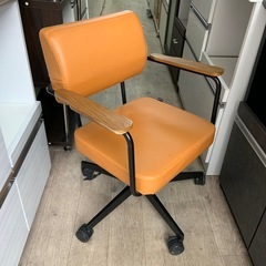 オフィスコム　ワークチェア　事務椅子　キャメル　新品の価格　27990円の画像
