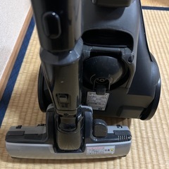 【受渡予定者決定済】掃除機　Panasonic MC-SC32RG-R 2015年製　の画像