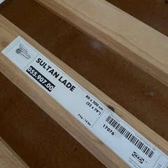 IKEA子どもの白いベッドの画像