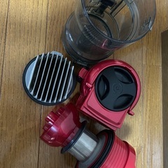 【受渡予定者決定済】掃除機　Panasonic MC-SC32RG-R 2015年製　の画像