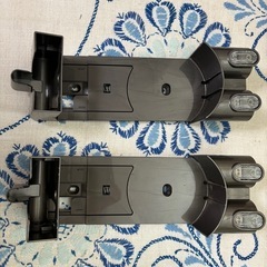 ダイソン　壁掛け部品の画像