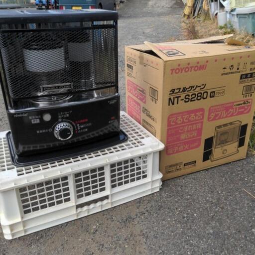 【取引中】2023年製 トヨトミ 石油ストーブ
