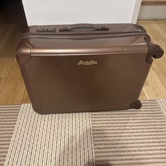 スーツケースの画像